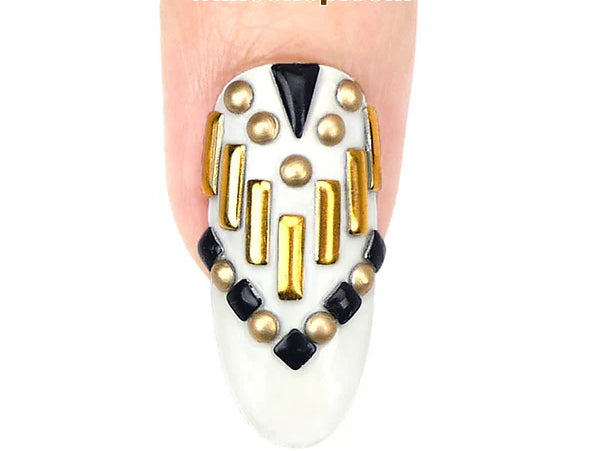 Studs Pattern Nail