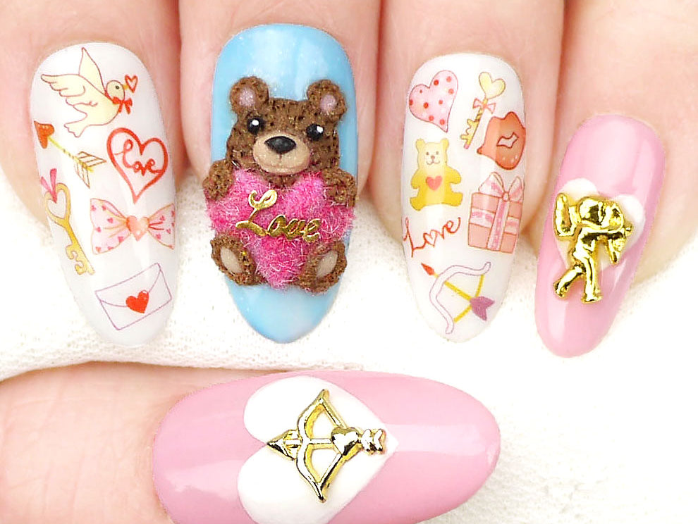 Sweet Teddy Bear Valentine Nails